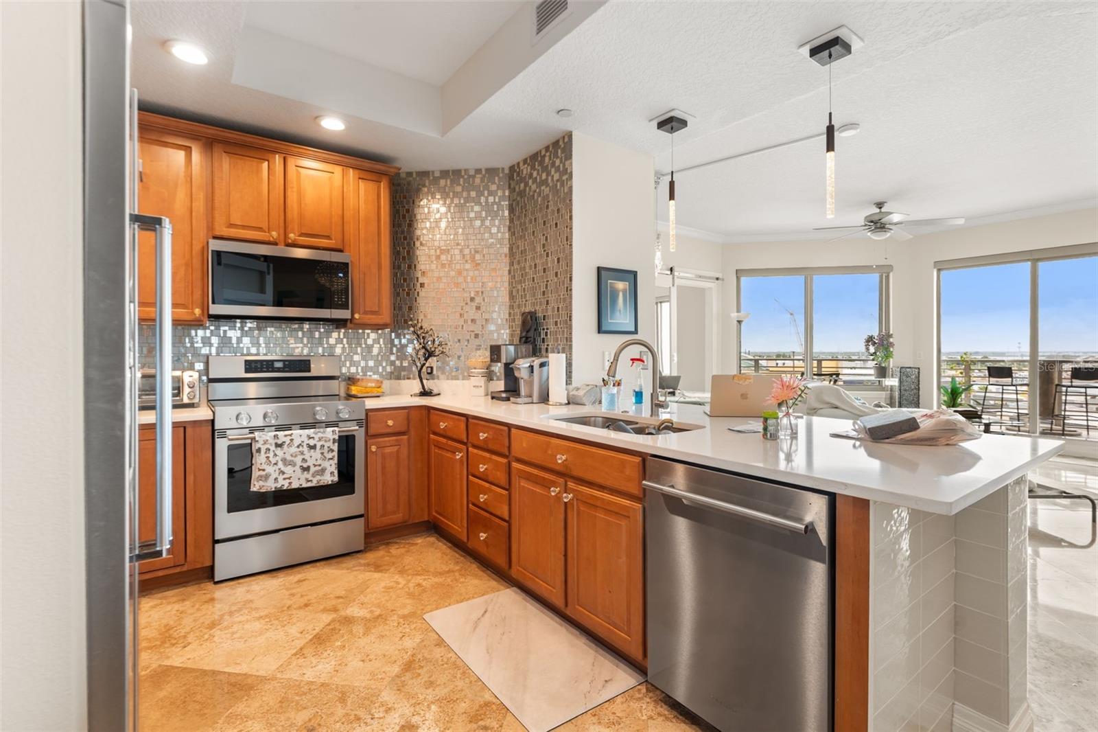 1209 E CUMBERLAND AVE #807 — photo 12