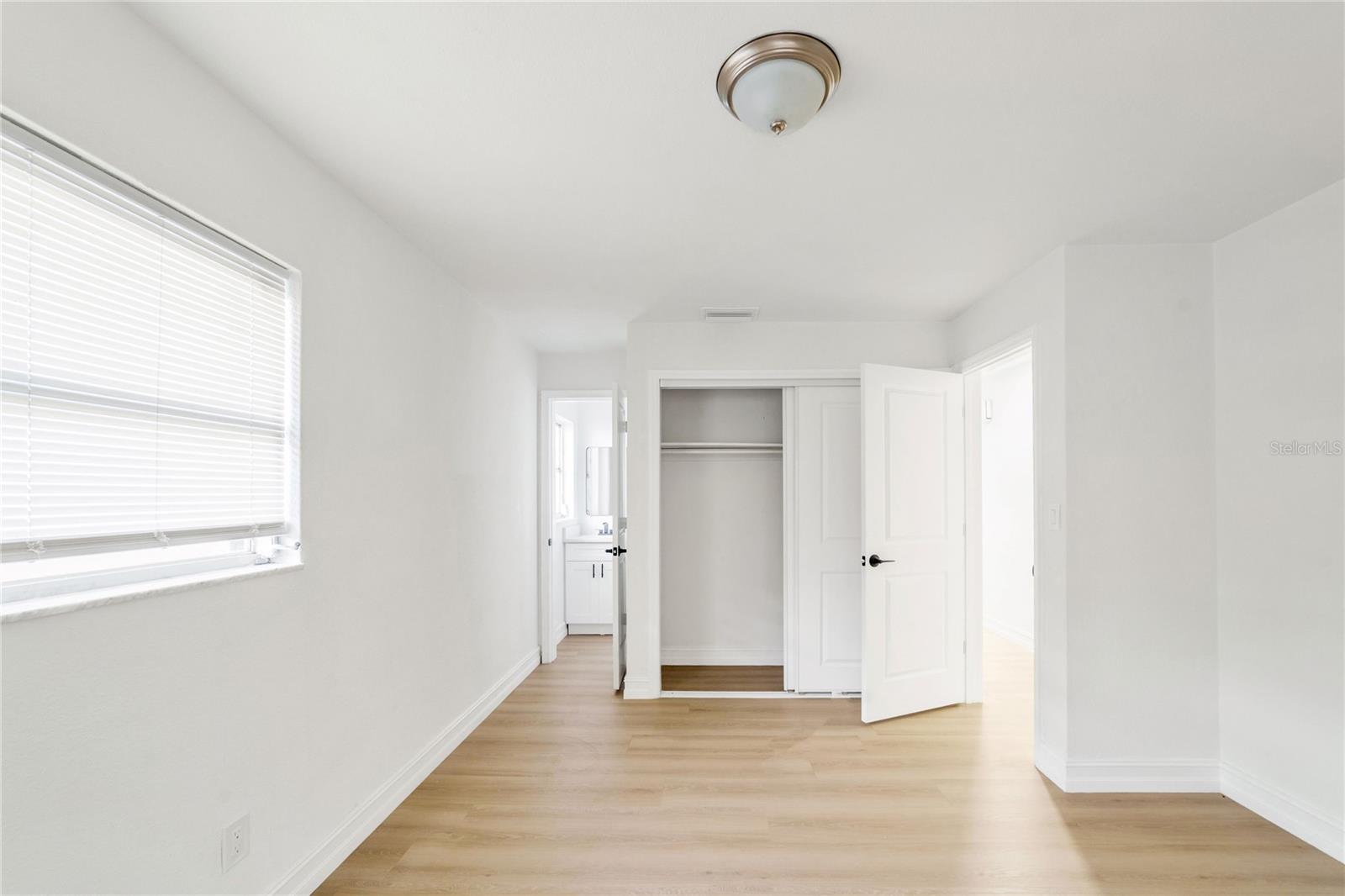 545 N TERRACE DR — photo 21
