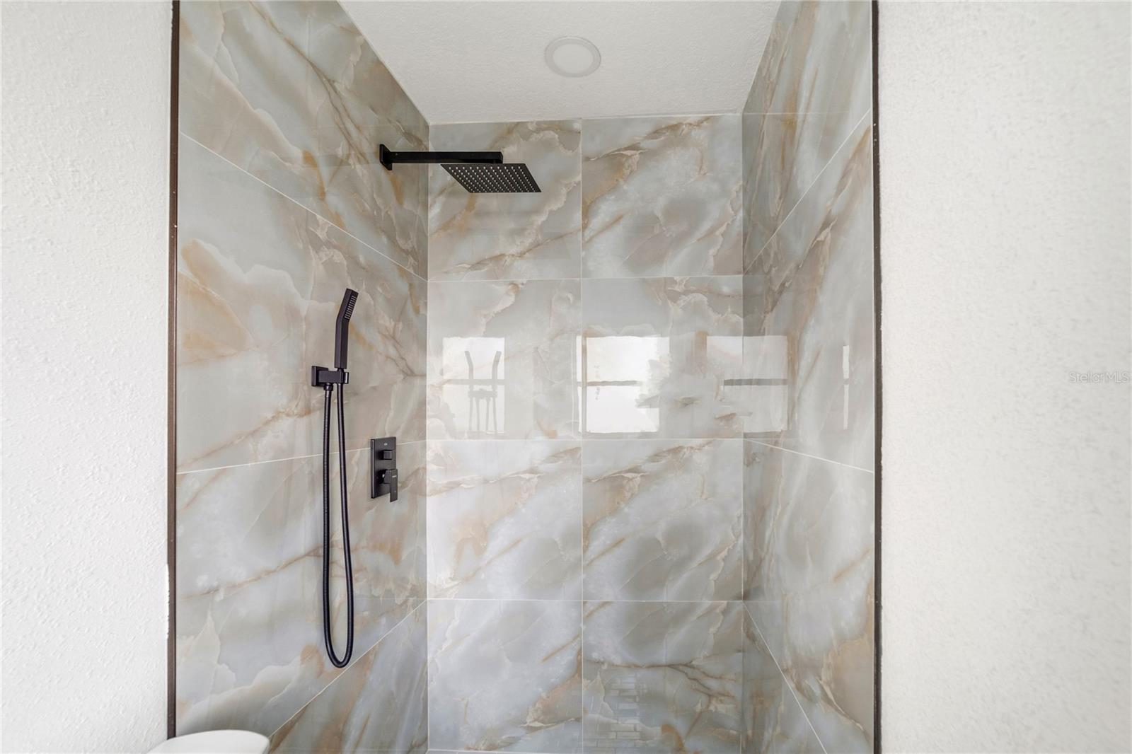 545 N TERRACE DR — photo 22