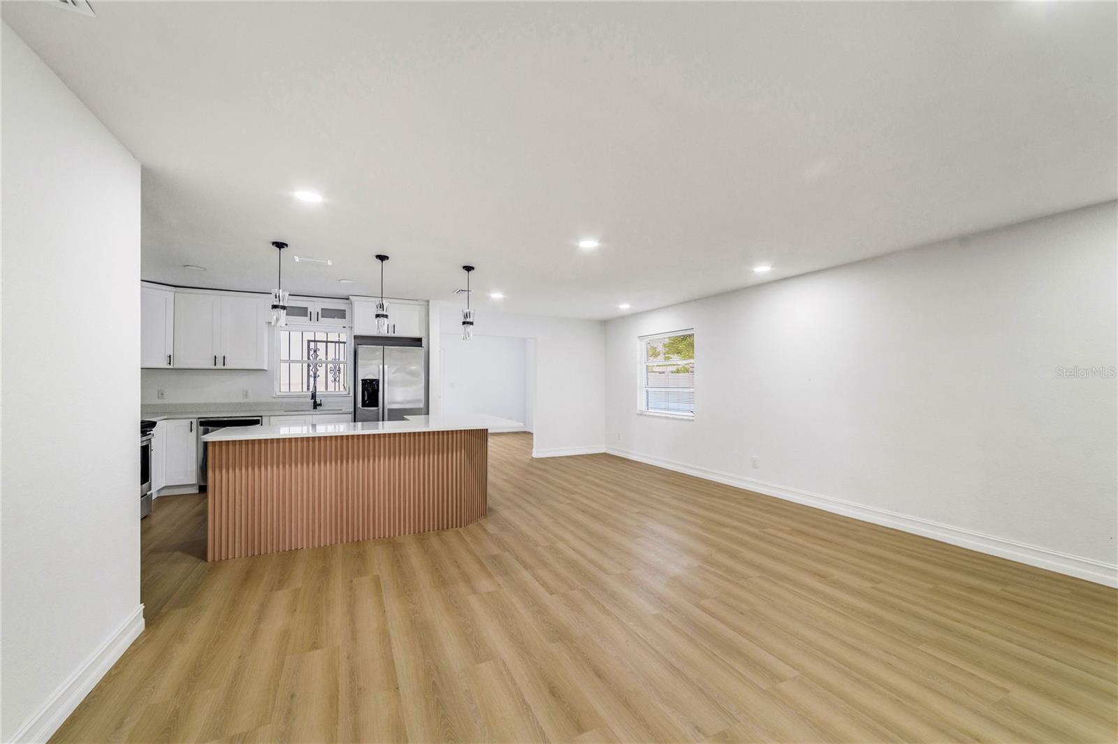 545 N TERRACE DR — photo 5
