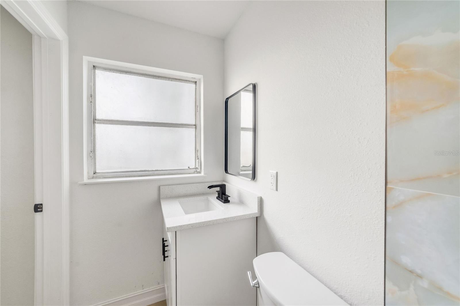 545 N TERRACE DR — photo 23