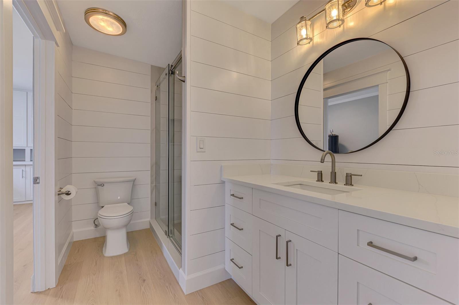 1822 RIVERSIDE DR E — photo 23