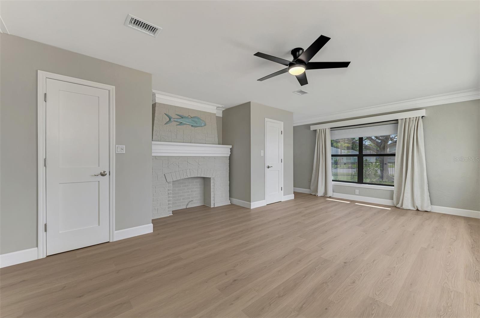 1822 RIVERSIDE DR E — photo 20