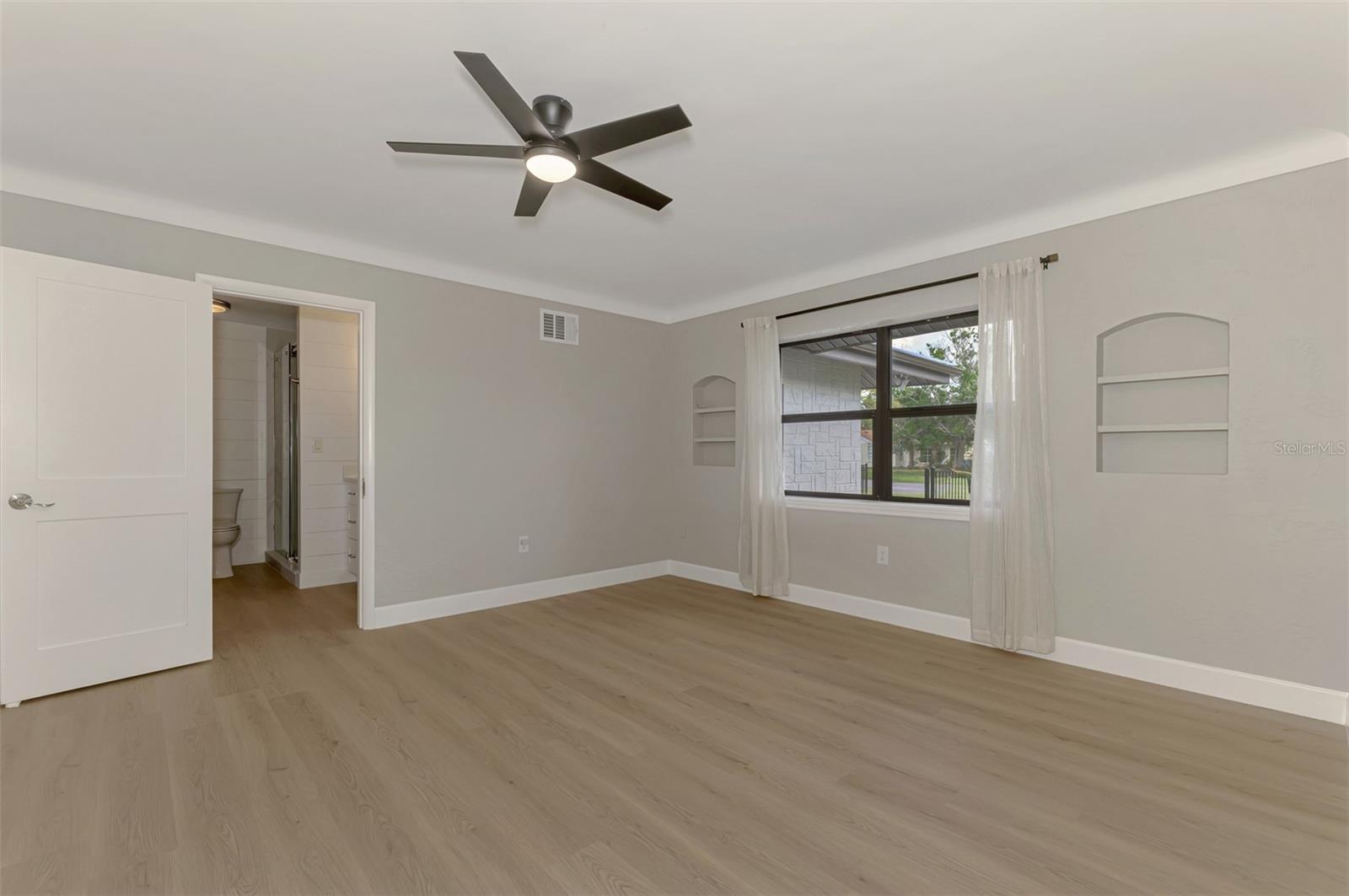 1822 RIVERSIDE DR E — photo 25