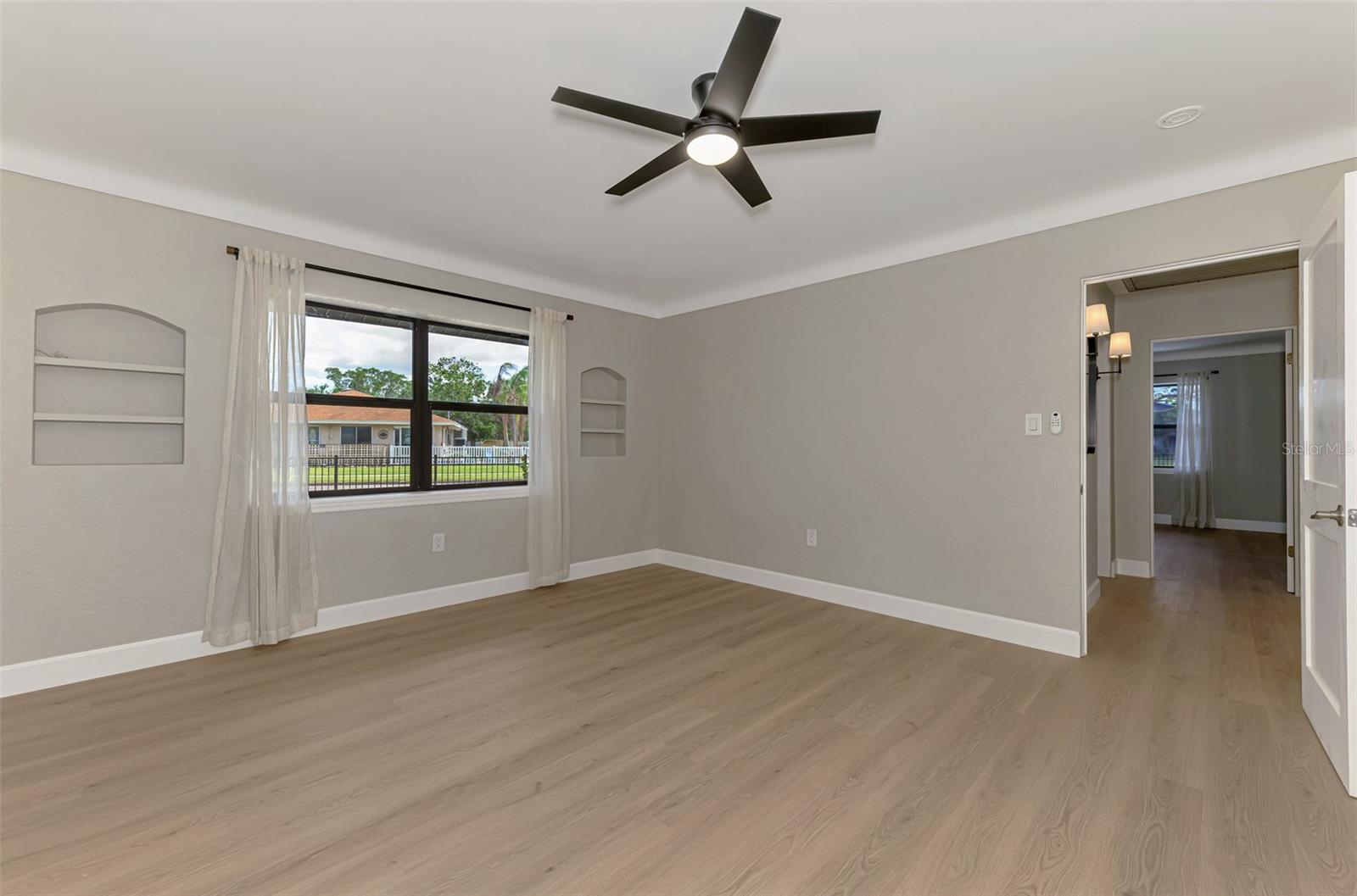 1822 RIVERSIDE DR E — photo 27
