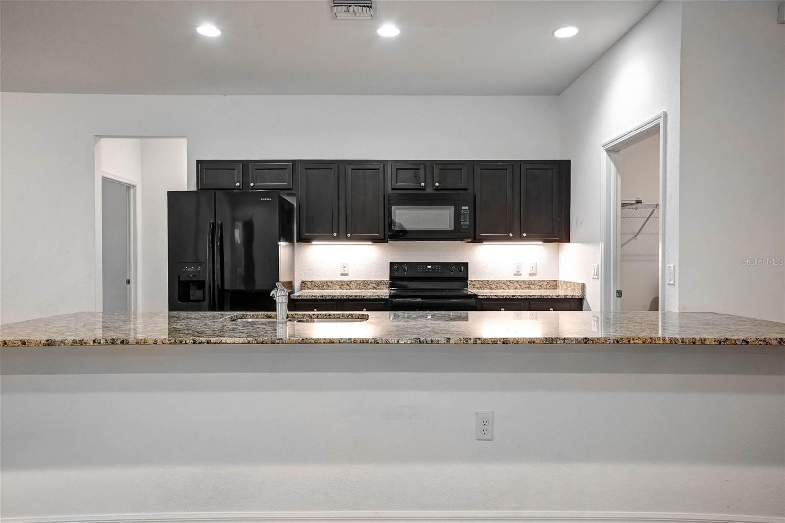 3035 BREWSTER RD — photo 7