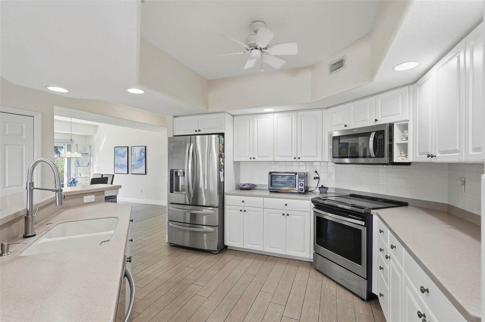 1695 PINELLAS BAYWAY S #E4 — photo 10