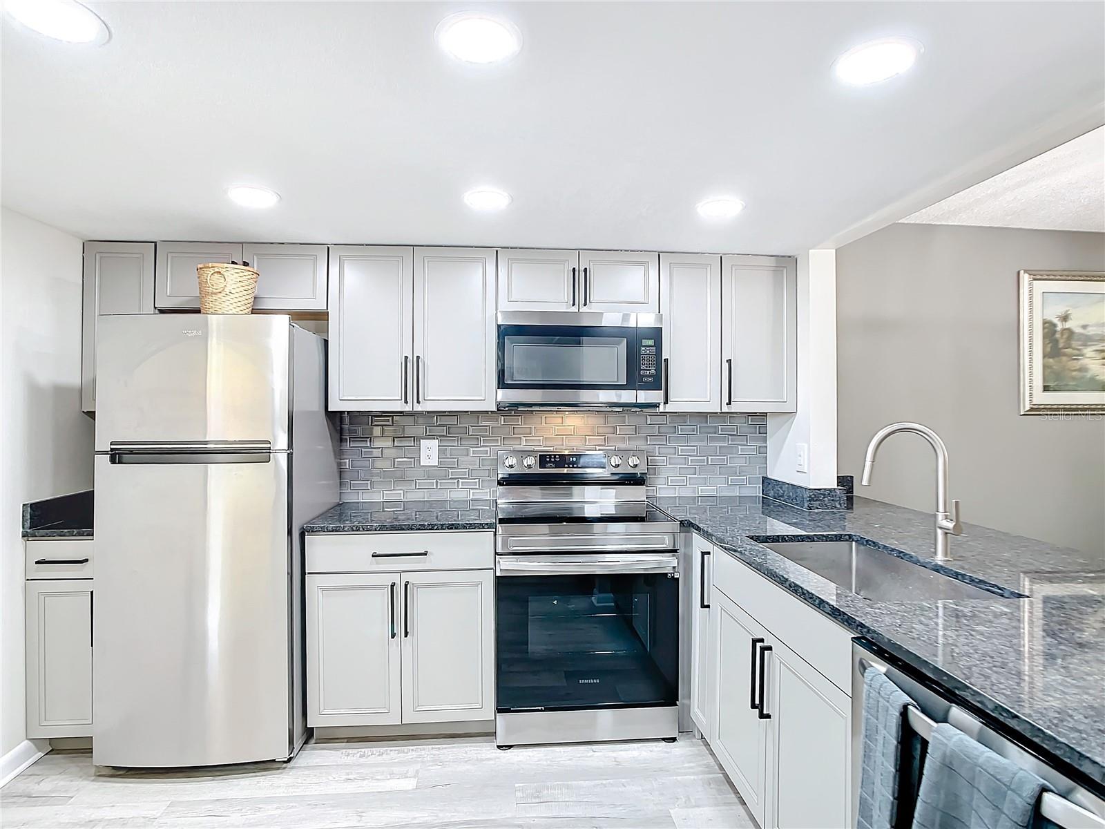 14130 ROSEMARY LN #3215 — photo 33