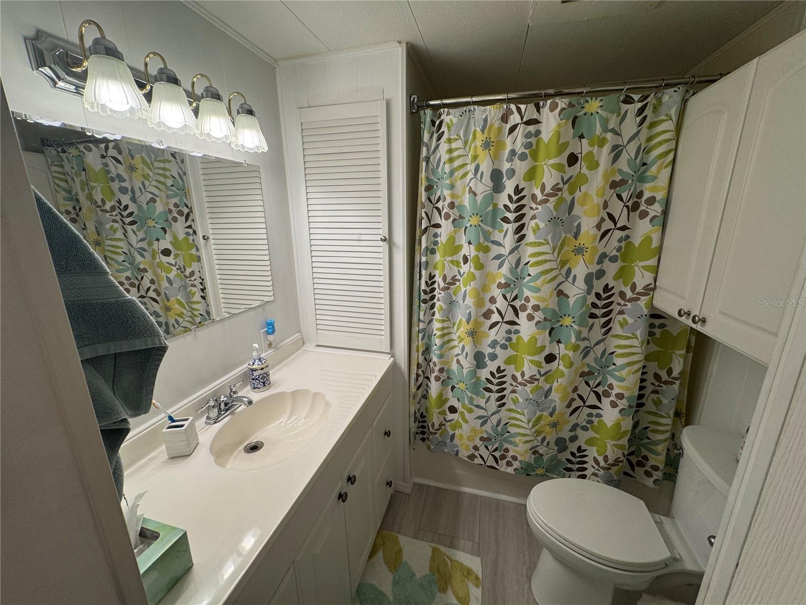 611 IRIS DRIVE — photo 10
