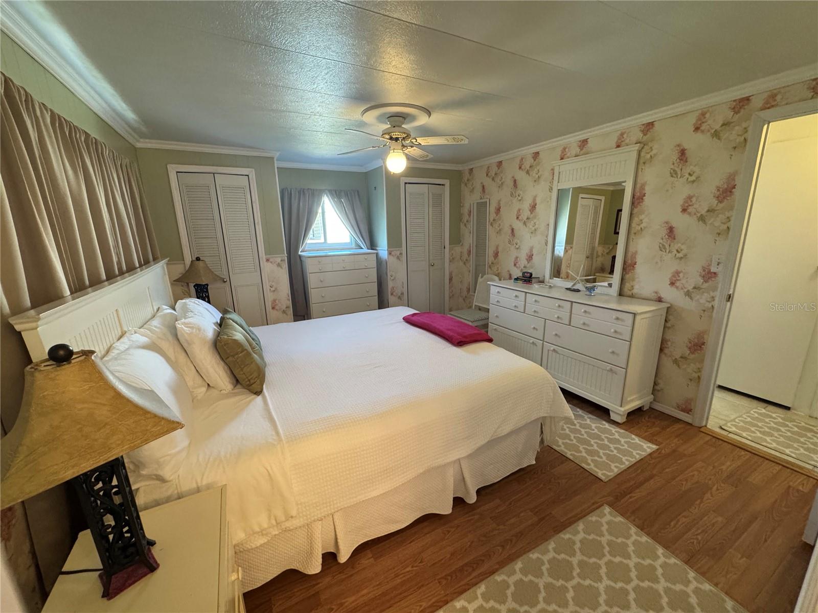 611 IRIS DRIVE — photo 6