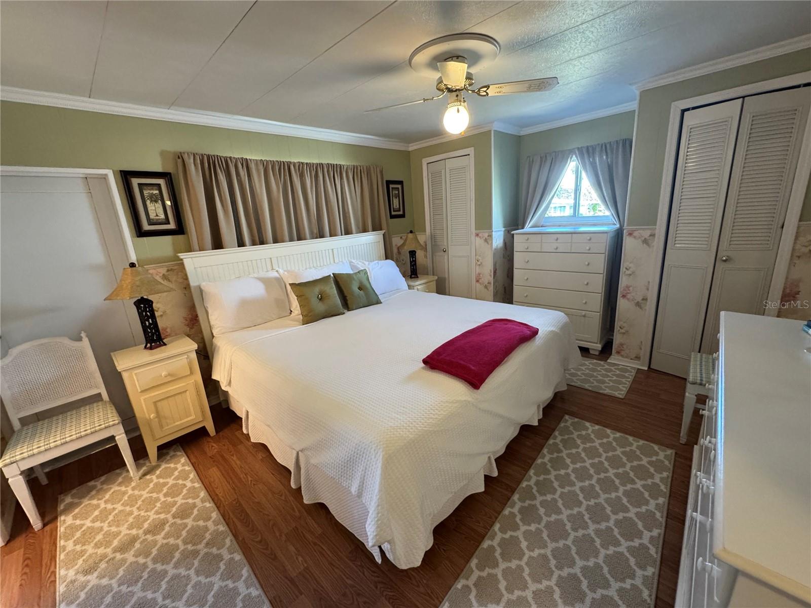 611 IRIS DRIVE — photo 7
