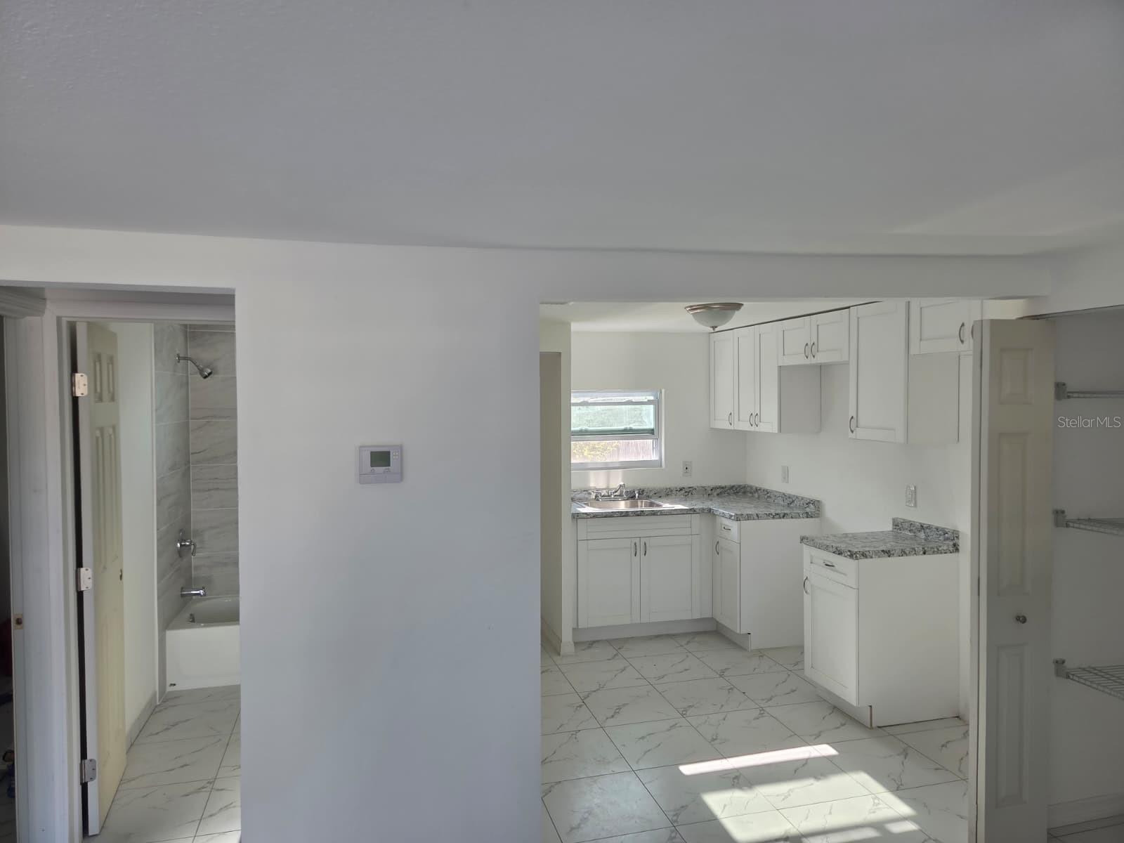 13113 BARTOW ST — photo 5