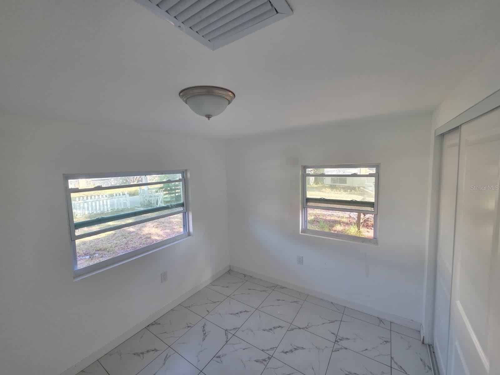 13113 BARTOW ST — photo 8