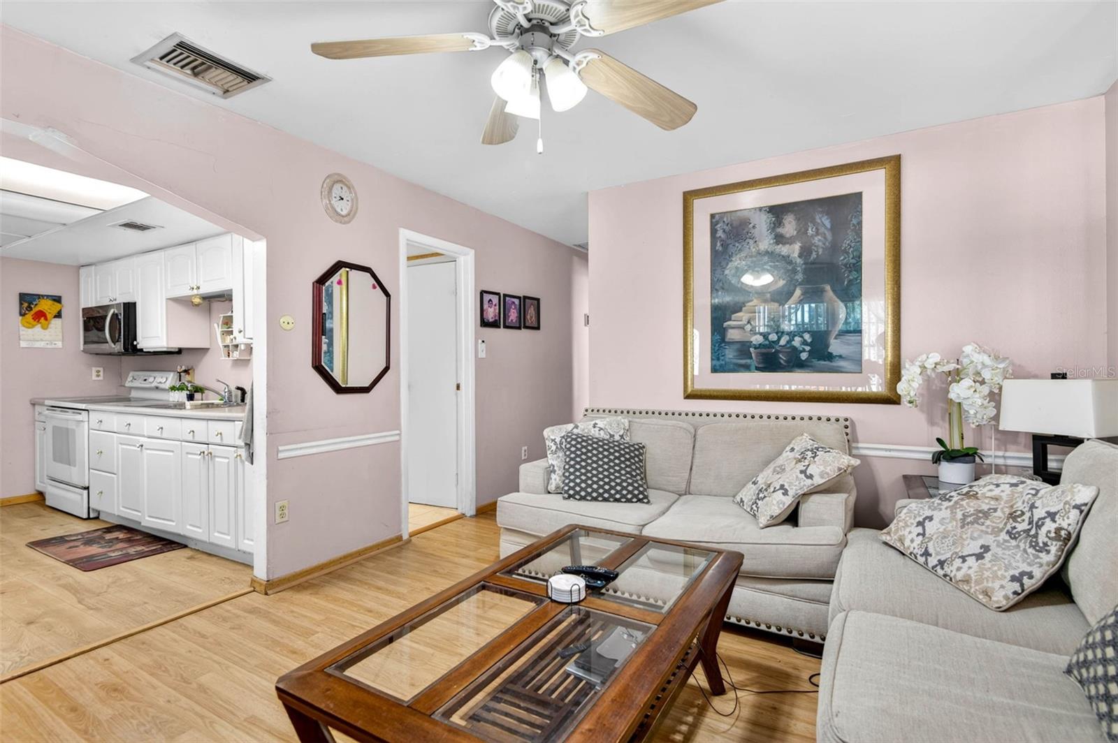 1417 W YUKON ST — photo 3