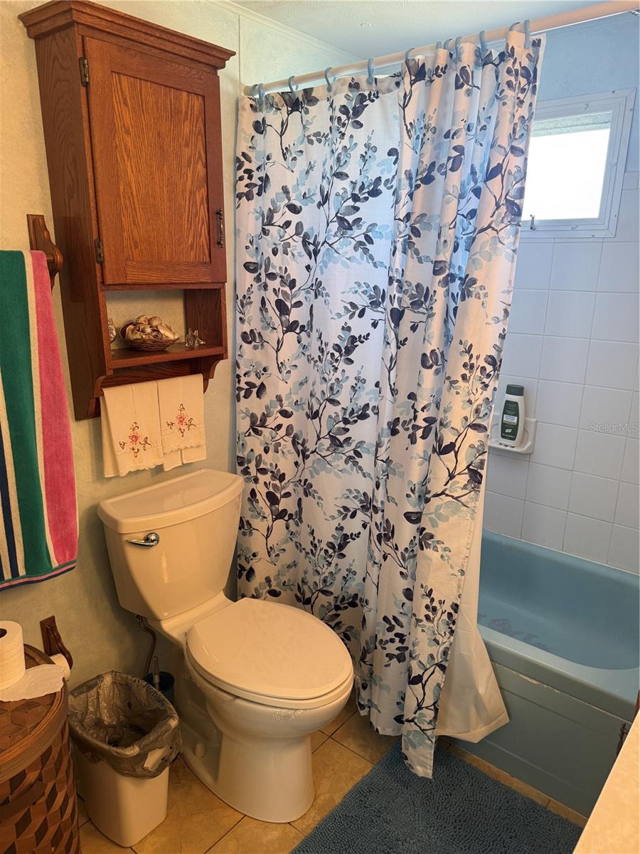 731 CAMELLIA DR — photo 6
