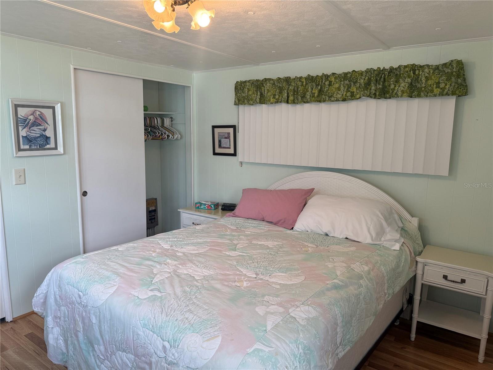 731 CAMELLIA DR — photo 8