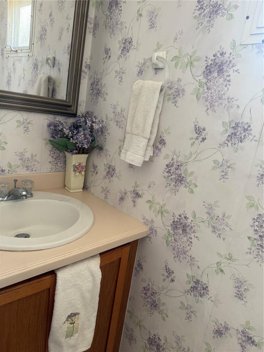 731 CAMELLIA DR — photo 10