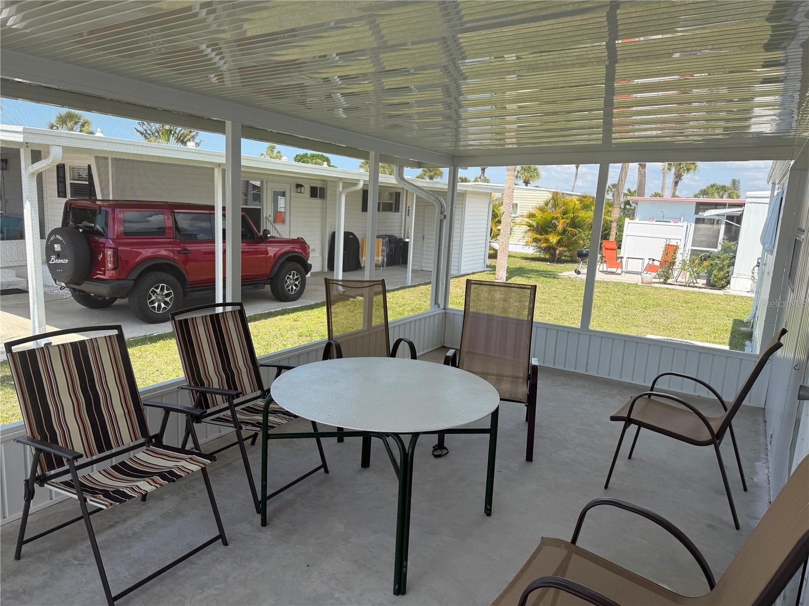 731 CAMELLIA DR — photo 12