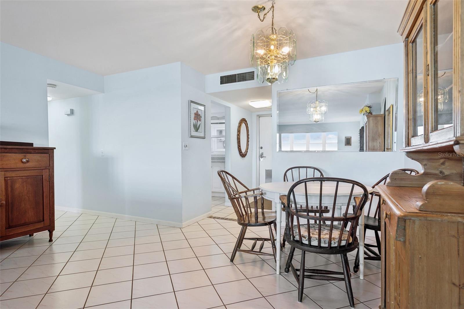 5130 BRITTANY DR S #1002 — photo 8