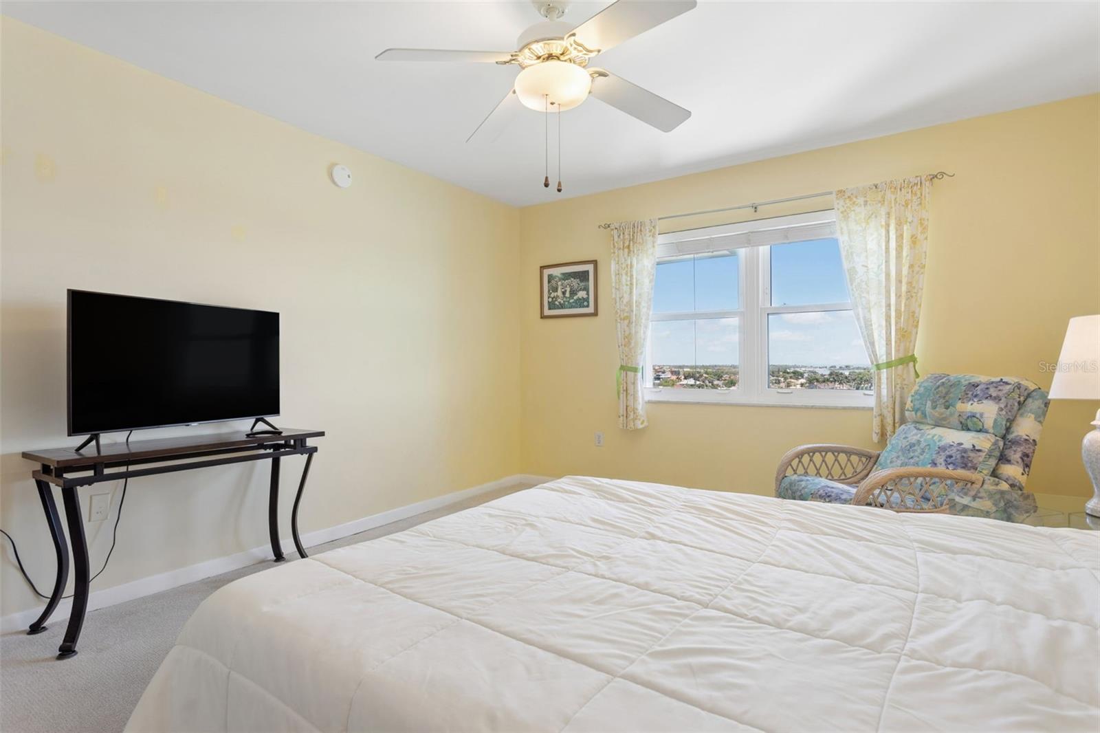 5130 BRITTANY DR S #1002 — photo 22
