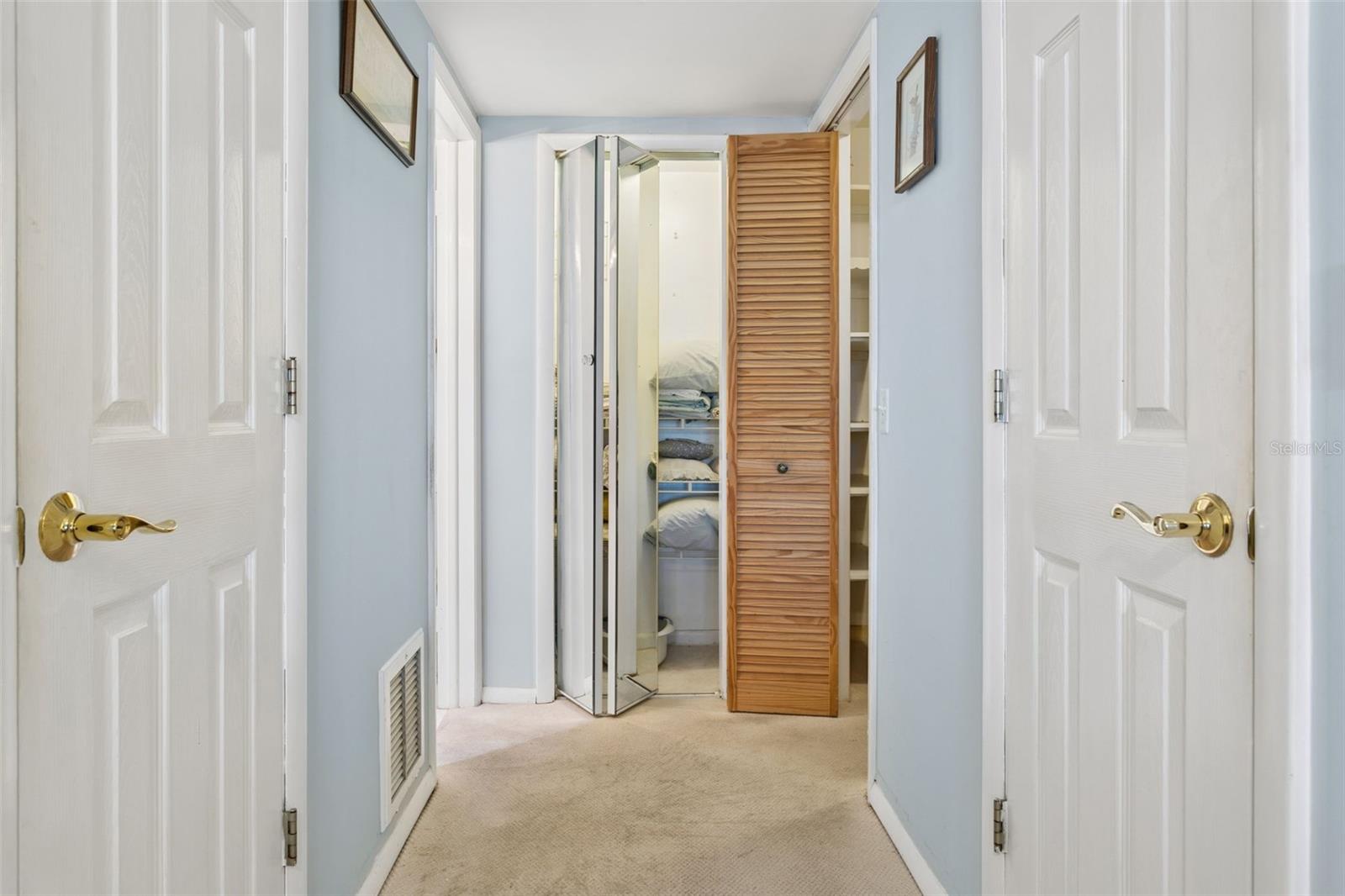 5130 BRITTANY DR S #1002 — photo 20