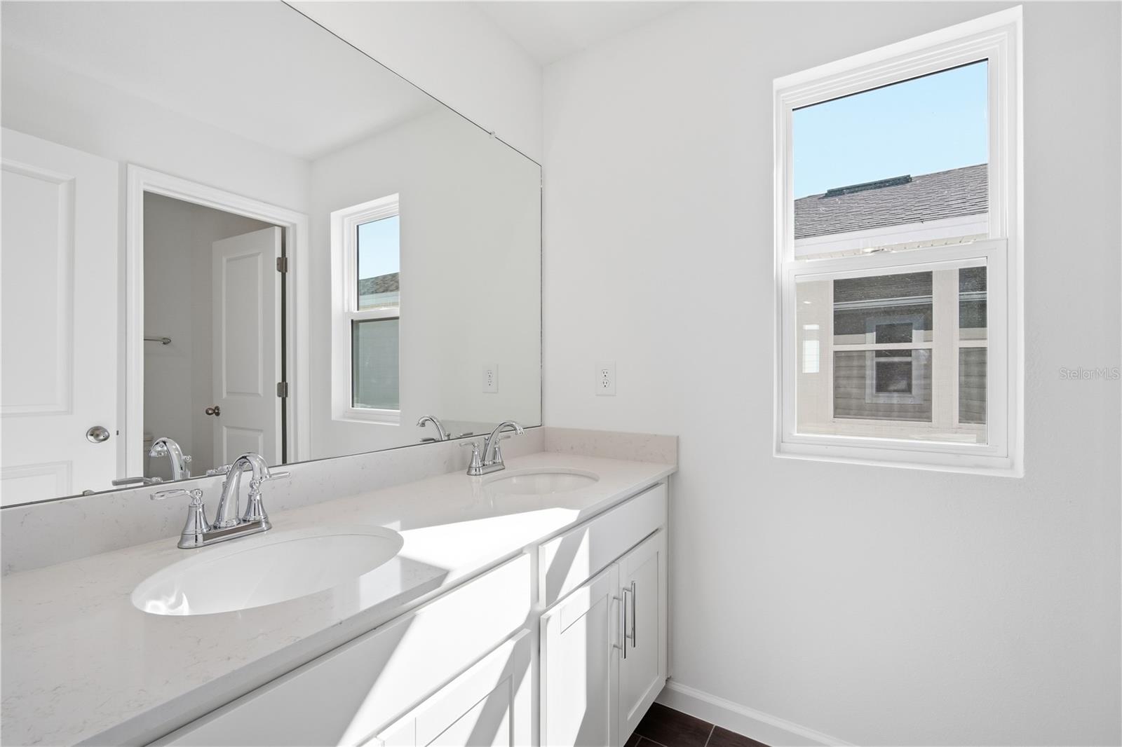 2542 29TH LN E — photo 24