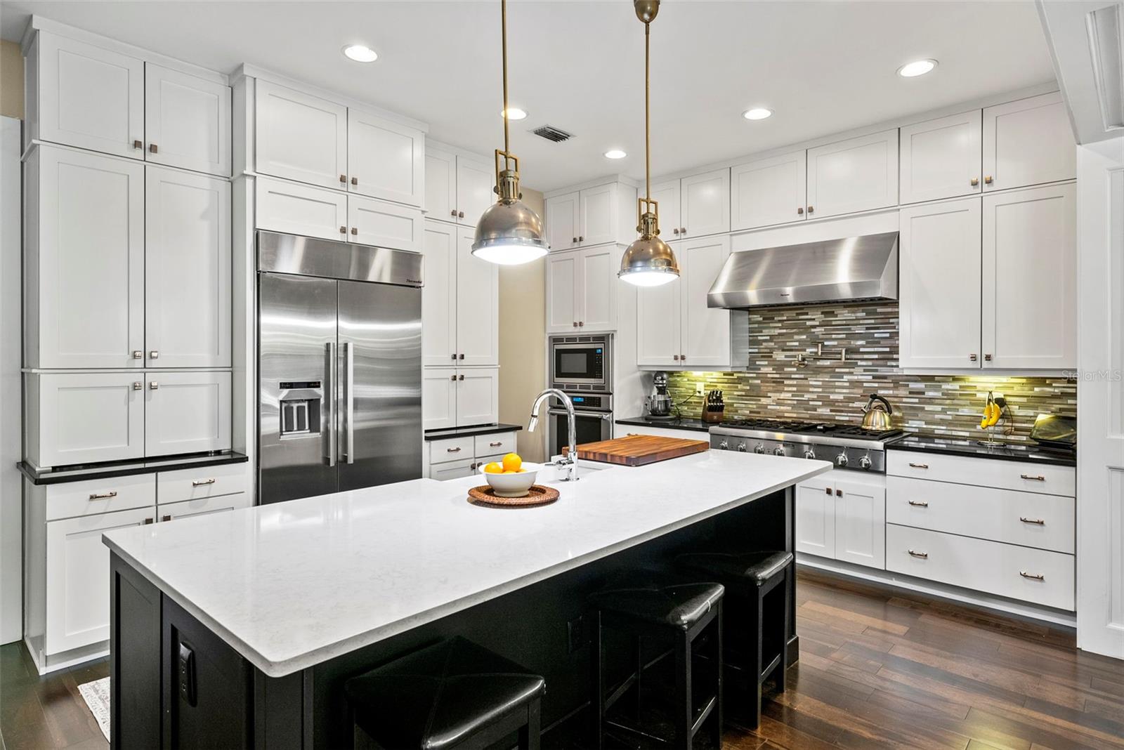 3211 W BAY VILLA AVE — photo 13