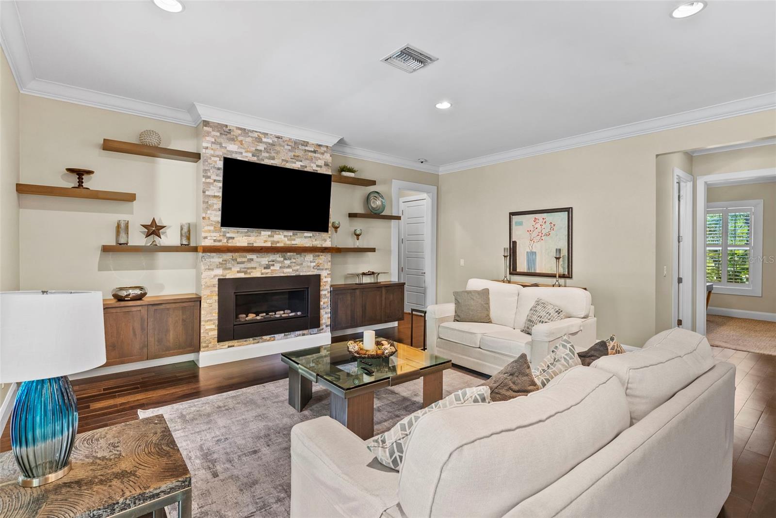 3211 W BAY VILLA AVE — photo 10