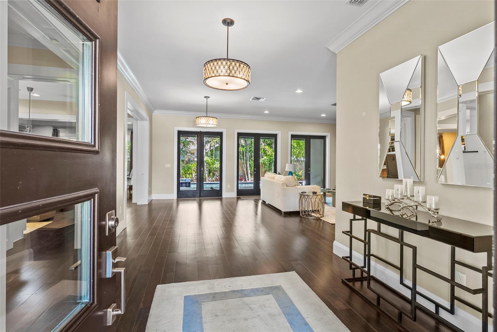3211 W BAY VILLA AVE — photo 6
