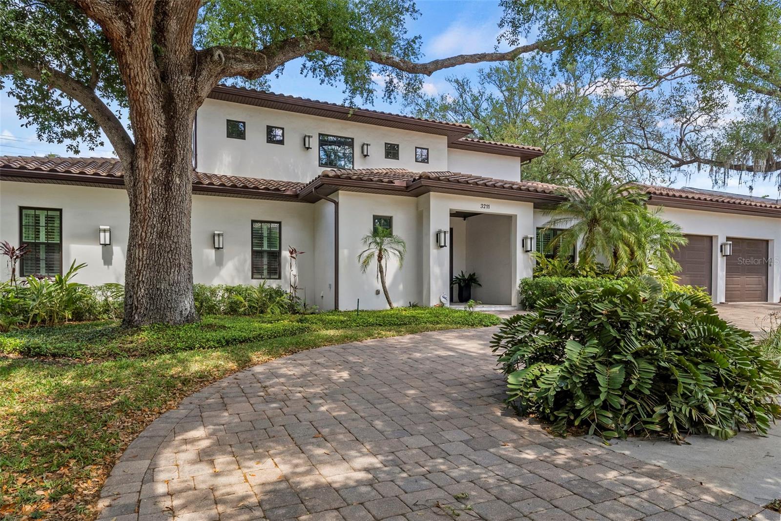 3211 W BAY VILLA AVE — photo 59