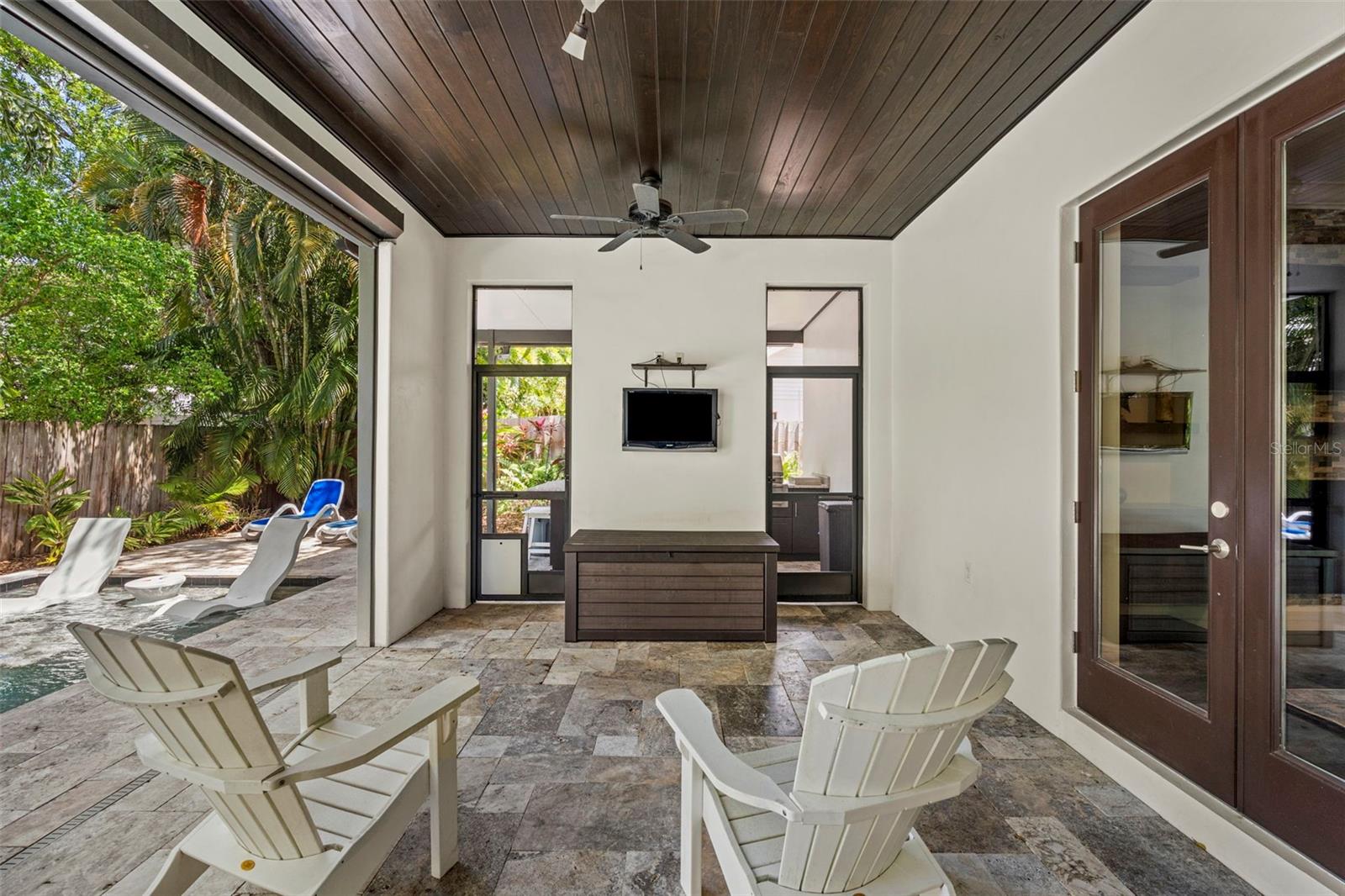 3211 W BAY VILLA AVE — photo 50