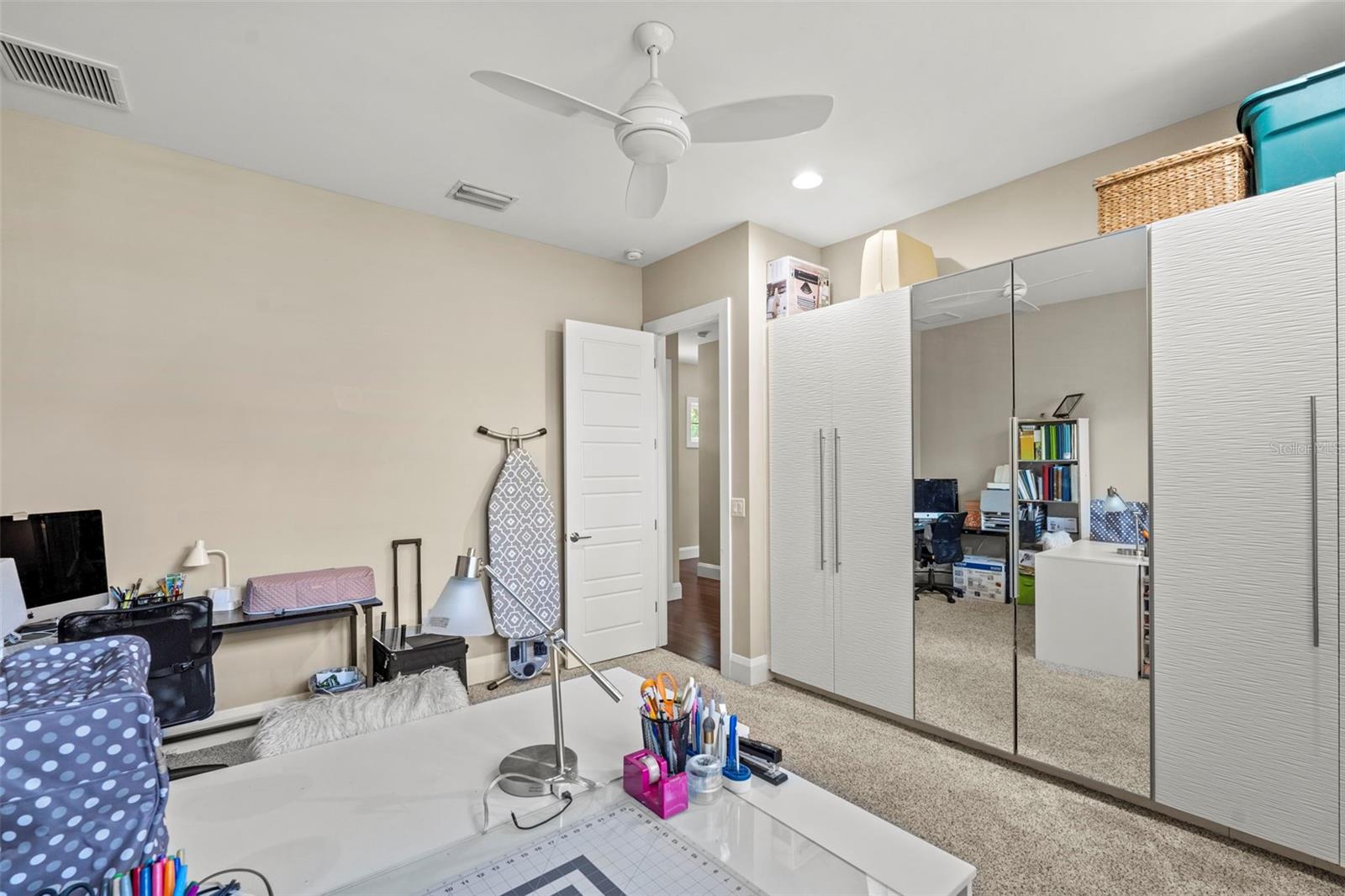 3211 W BAY VILLA AVE — photo 46