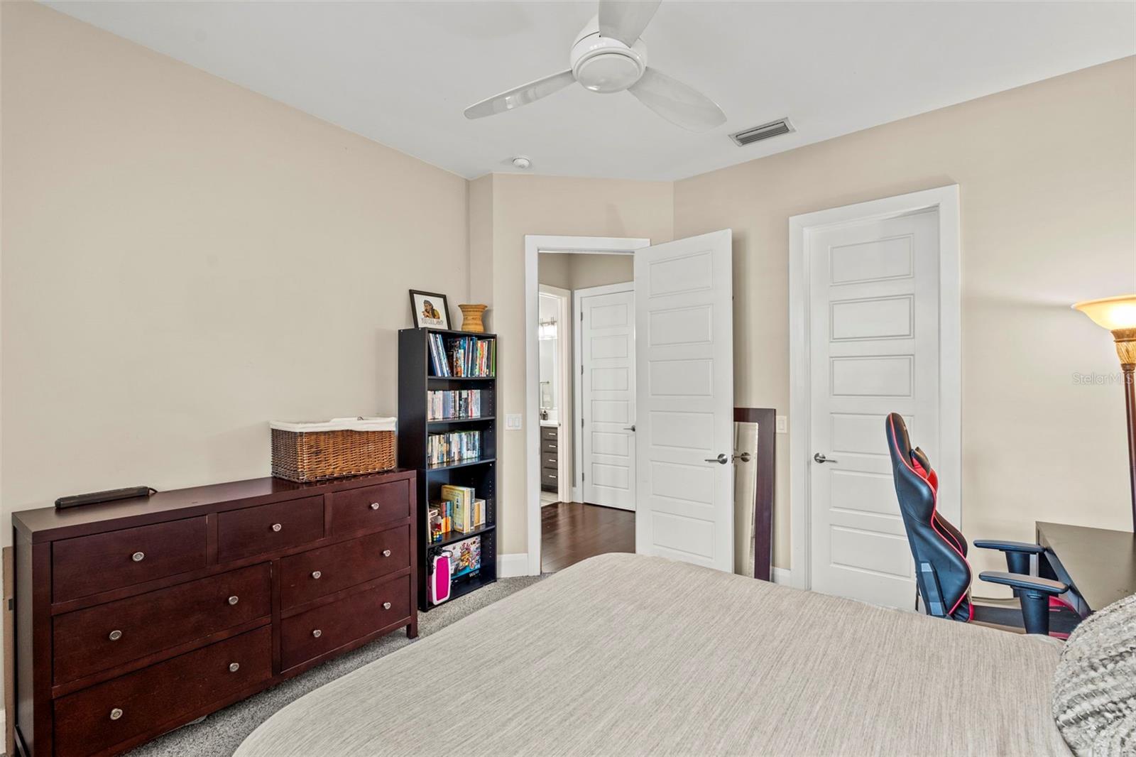 3211 W BAY VILLA AVE — photo 42