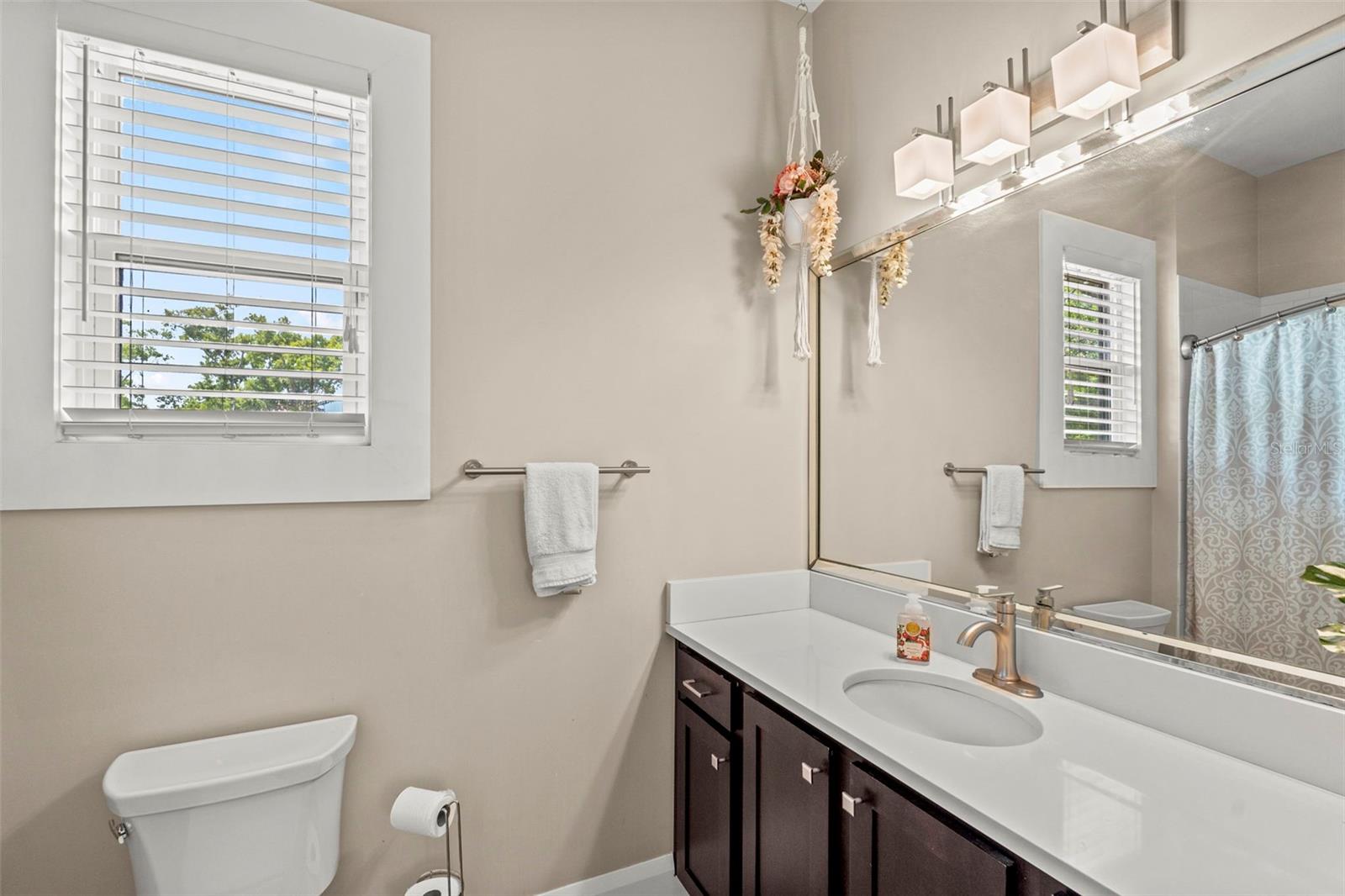 3211 W BAY VILLA AVE — photo 39