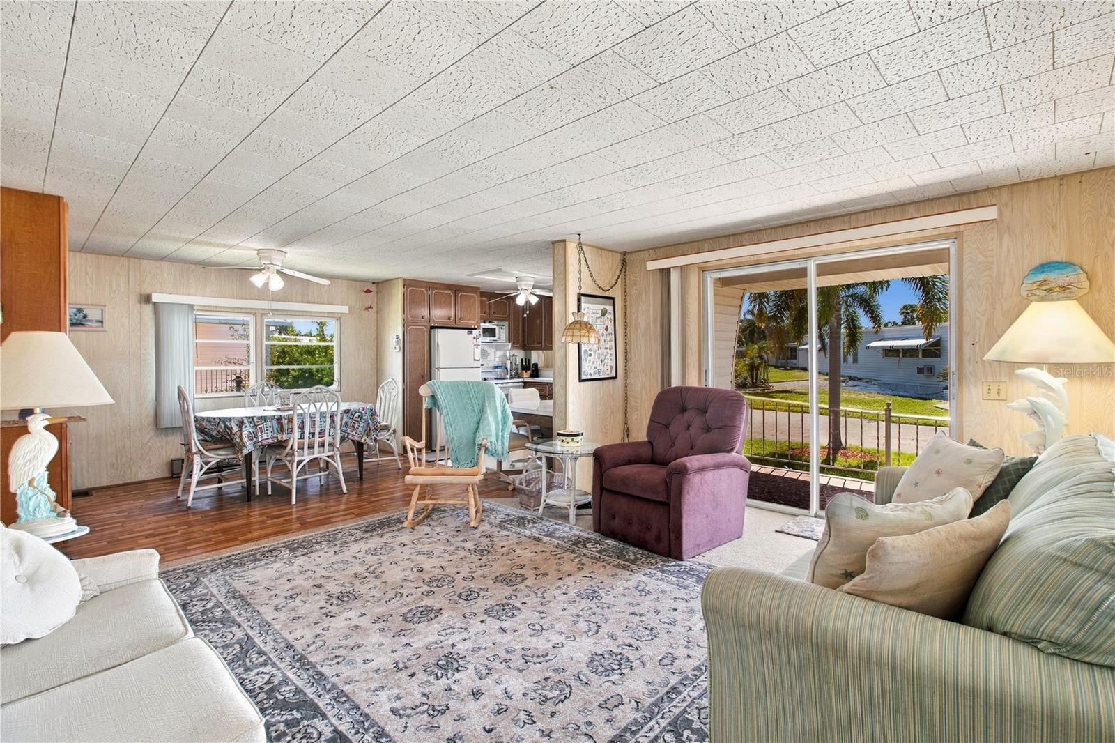 316 DANUBE CIR — photo 13