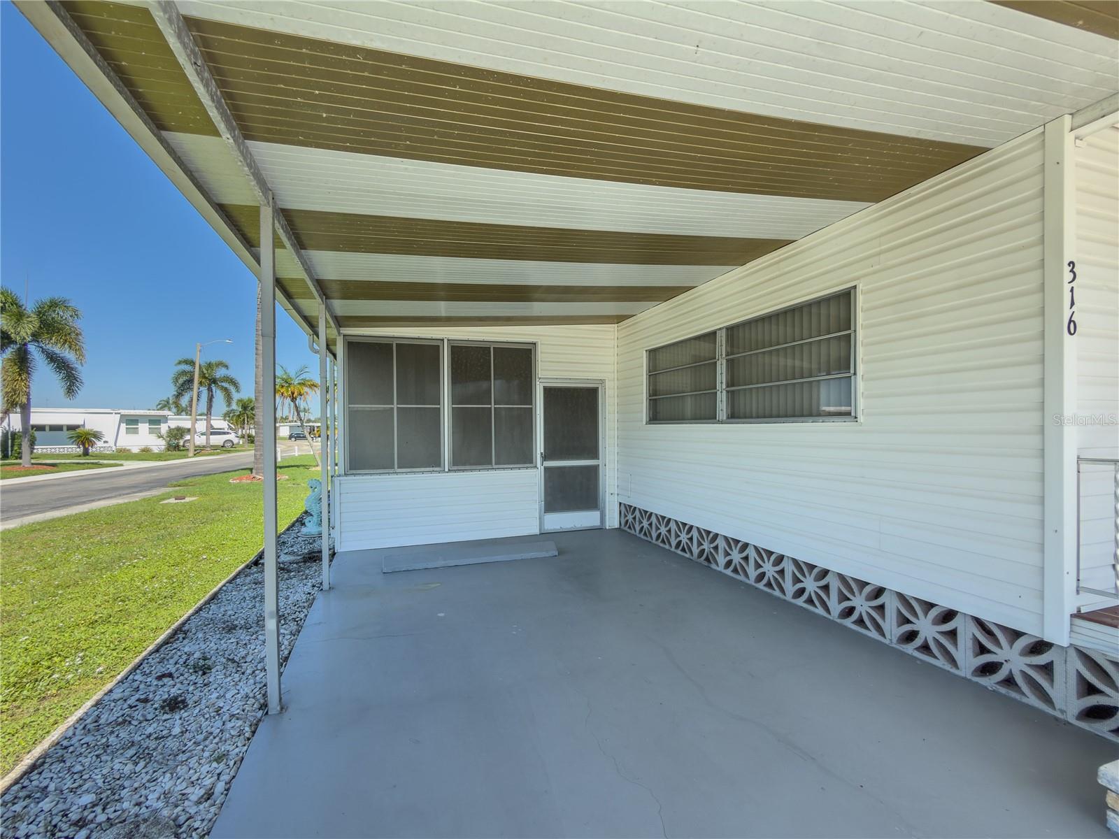 316 DANUBE CIR — photo 5