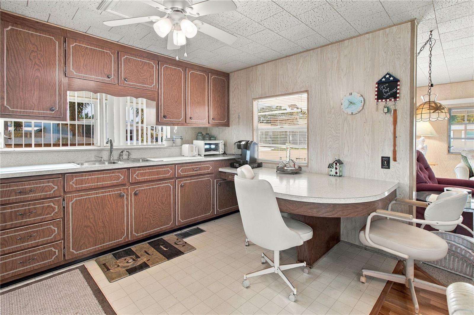 316 DANUBE CIR — photo 19