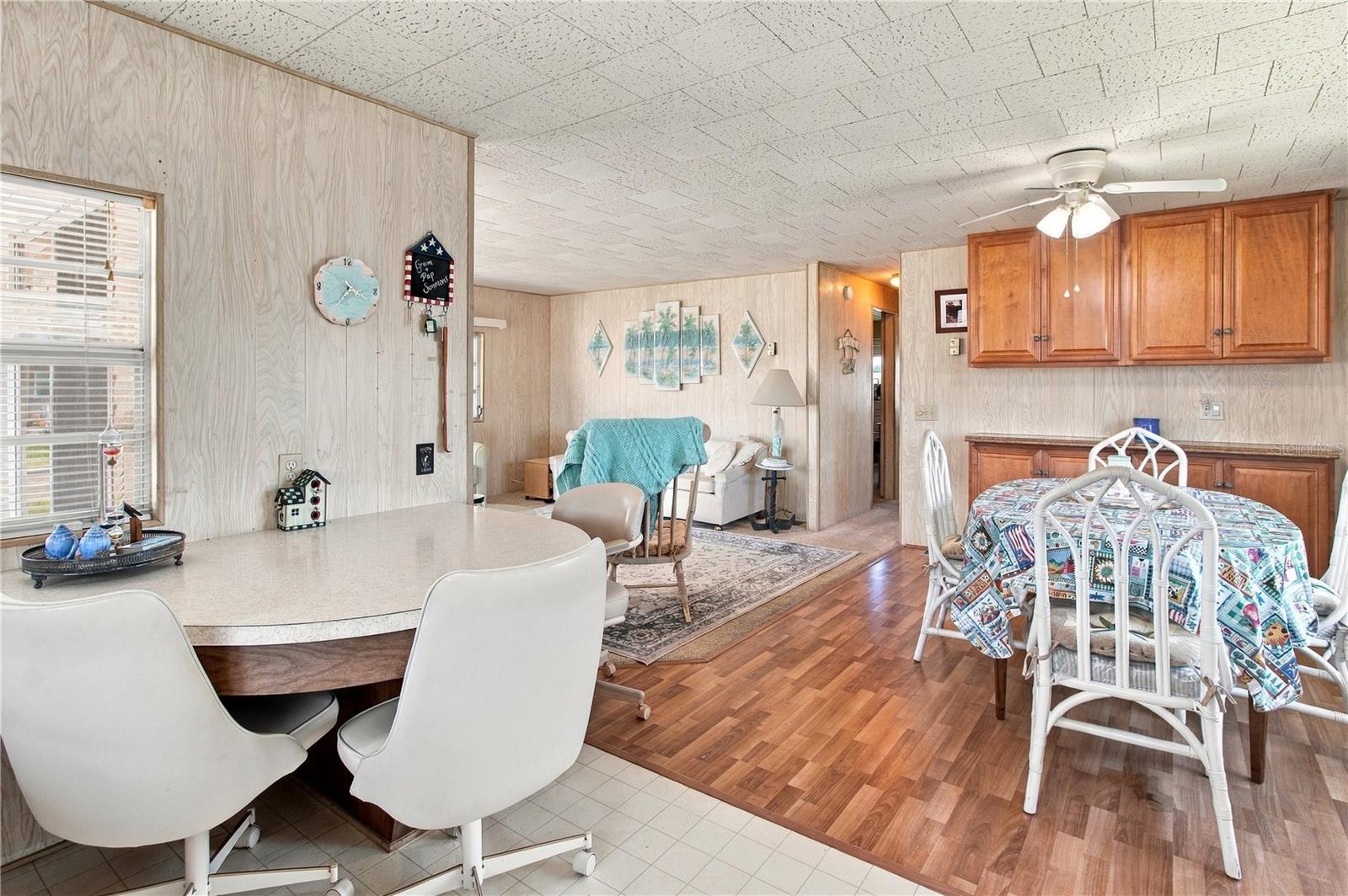 316 DANUBE CIR — photo 20