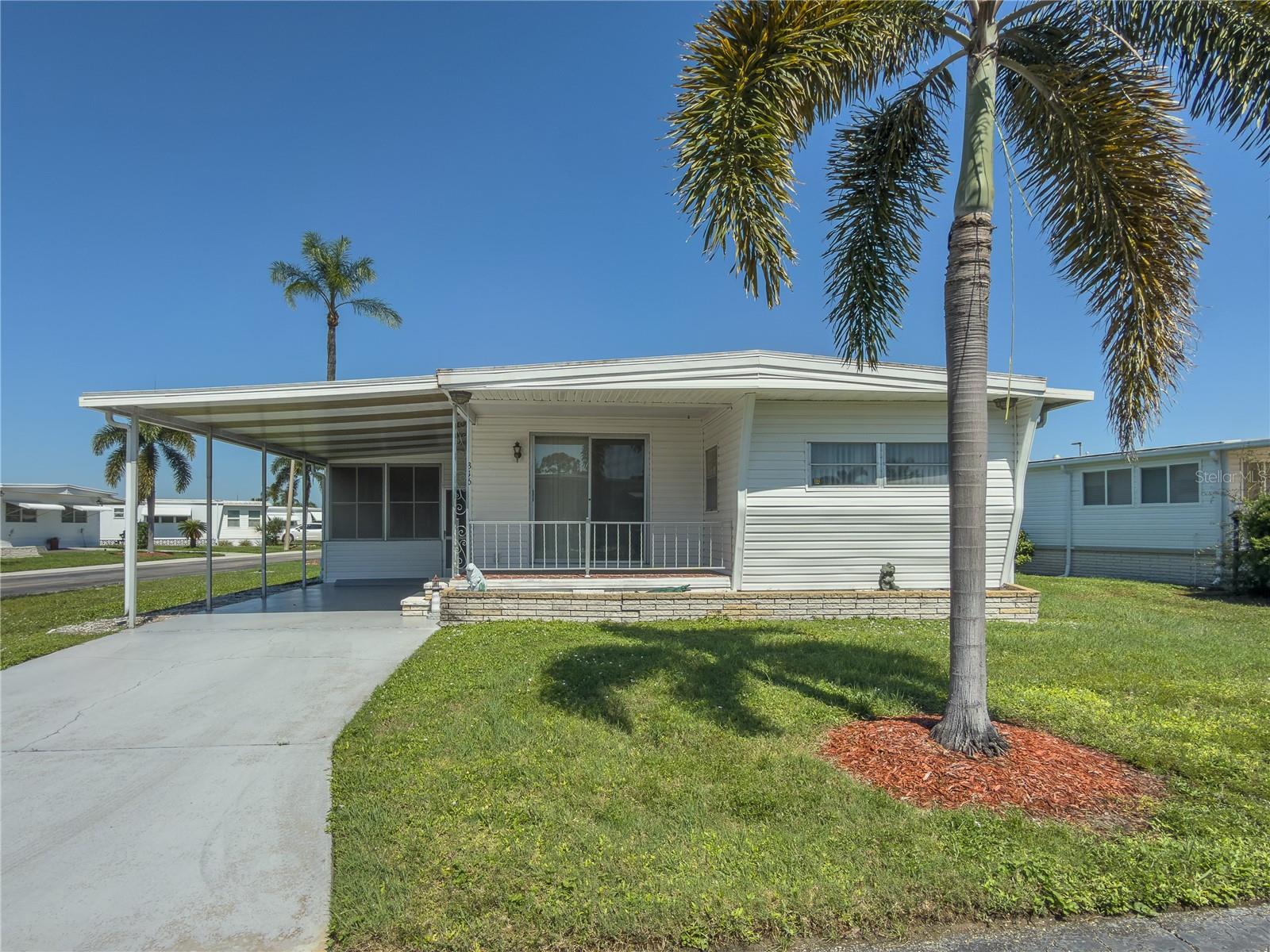 316 DANUBE CIR — photo 2