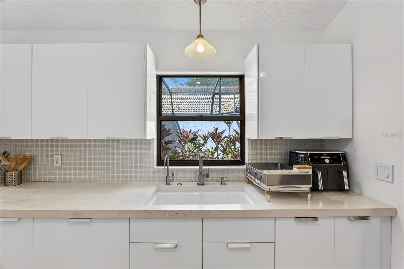 4750 TIVOLI AVE — photo 18