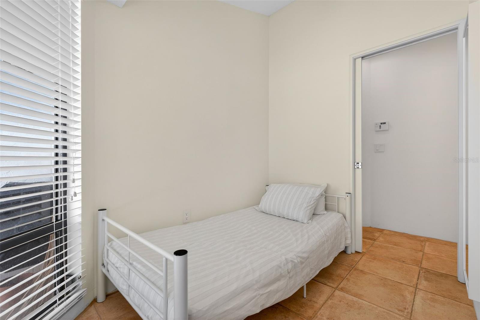 4750 TIVOLI AVE — photo 22
