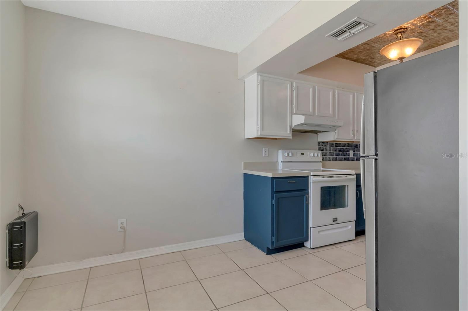 14053 NOTREVILLE WAY — photo 6