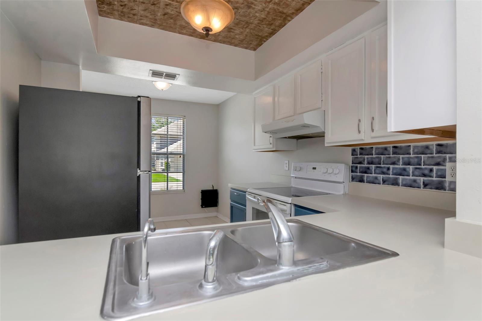 14053 NOTREVILLE WAY — photo 8
