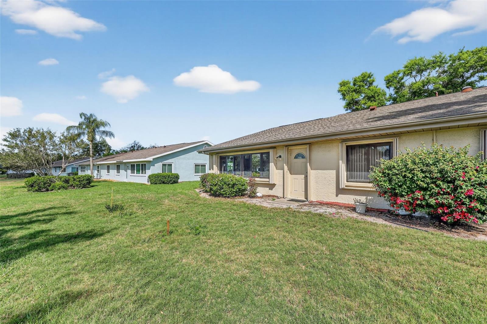2322 LANCASTER DR — photo 43