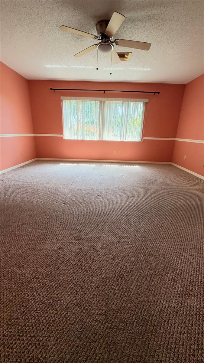 2322 LANCASTER DR — photo 17
