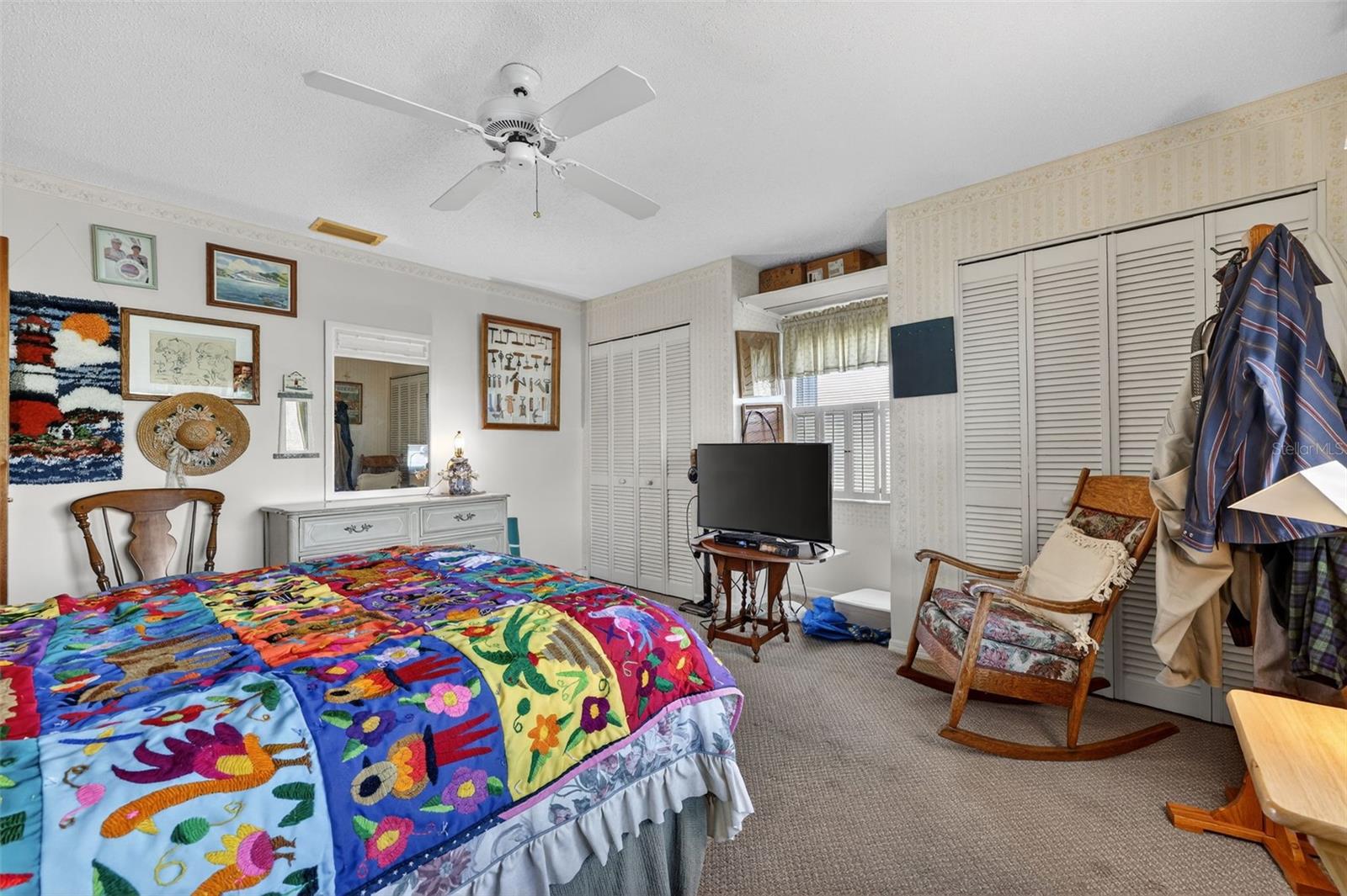 2322 LANCASTER DR — photo 32