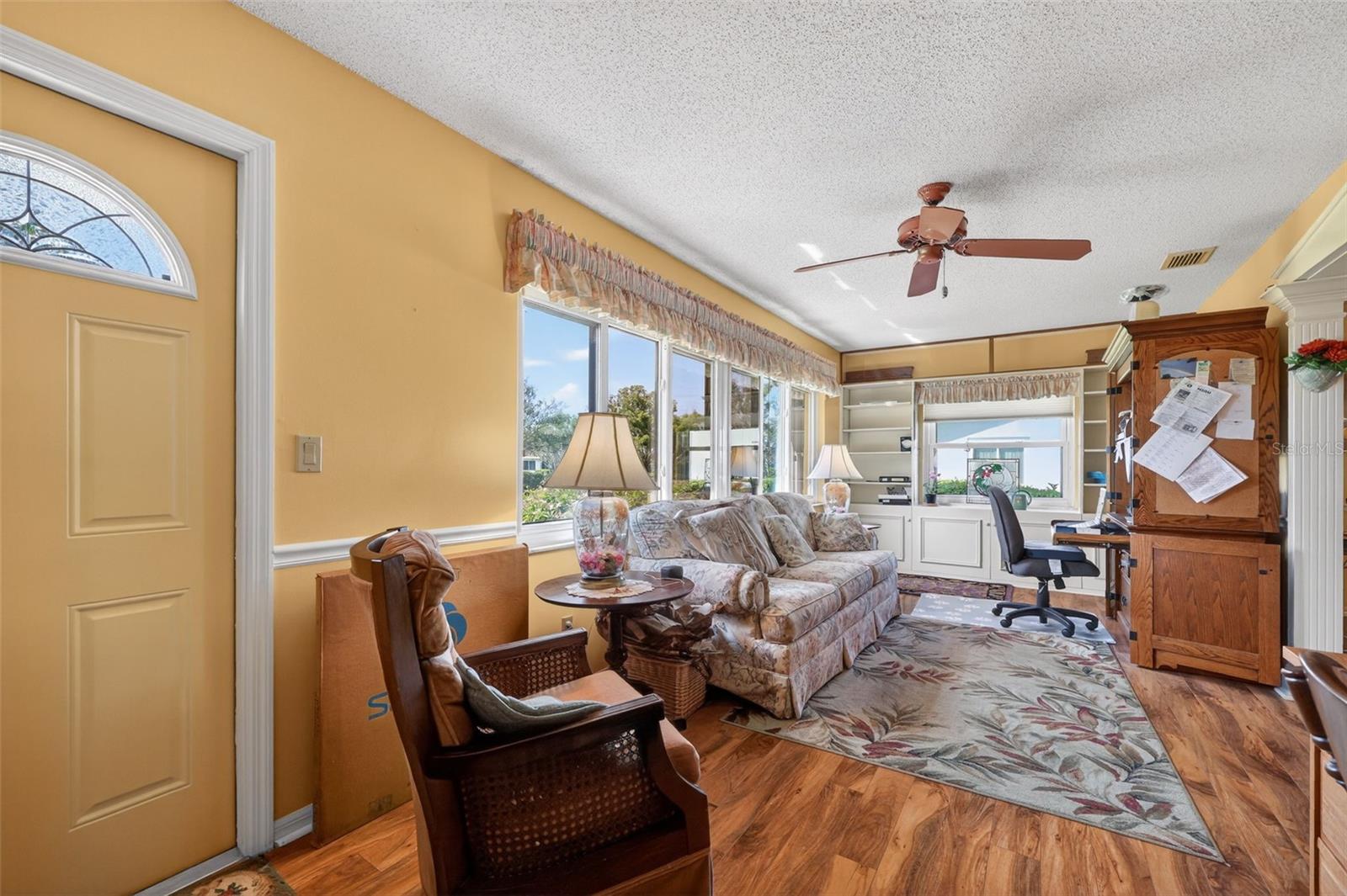 2322 LANCASTER DR — photo 39