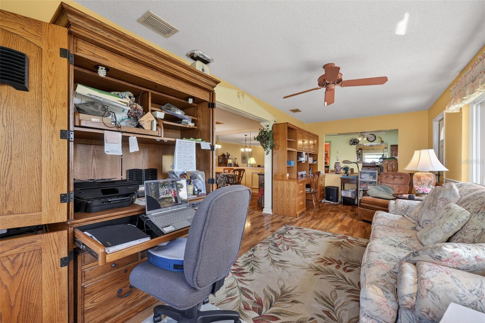 2322 LANCASTER DR — photo 40