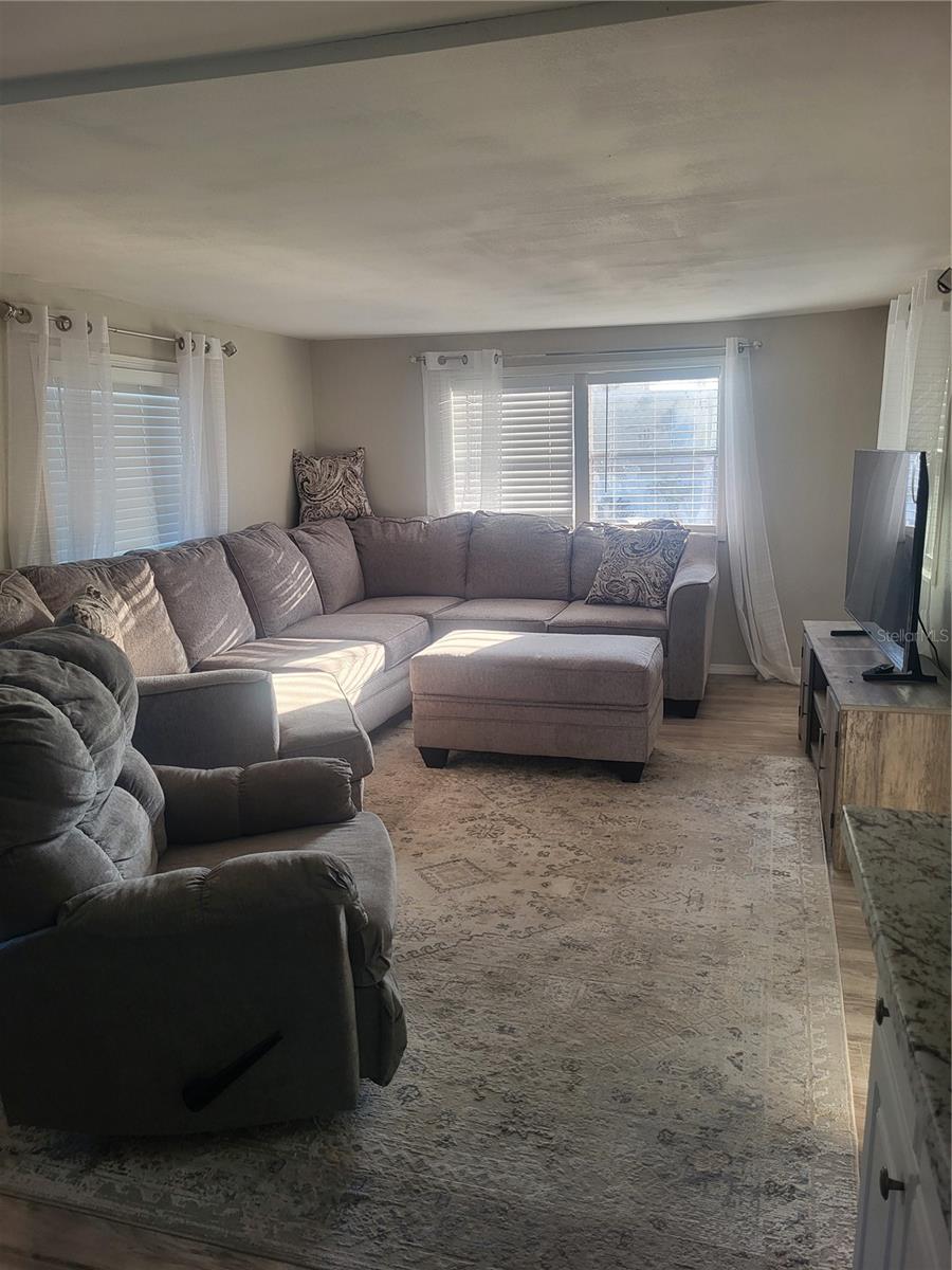 6580 SEMINOLE BLVD #424 — photo 5