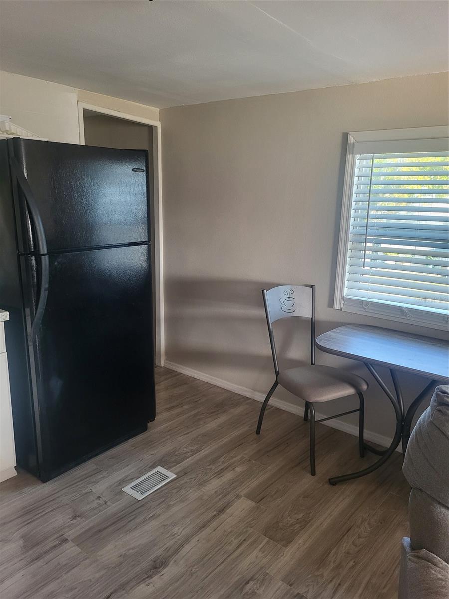 6580 SEMINOLE BLVD #424 — photo 10